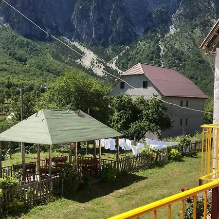Guest house Bujtina Kometa