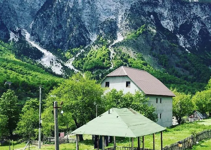 Bujtina Kometa Penzion Theth